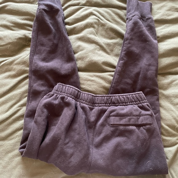 Black Nike joggers - Picture 2 of 3